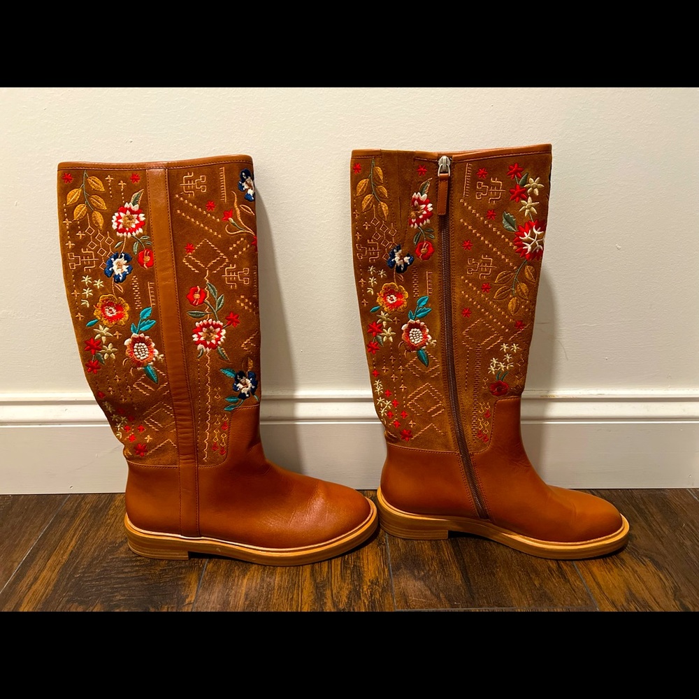 Johnny Was Olivia Floral Embroidered Tall Boots Cognac 8.5 Like New Condition